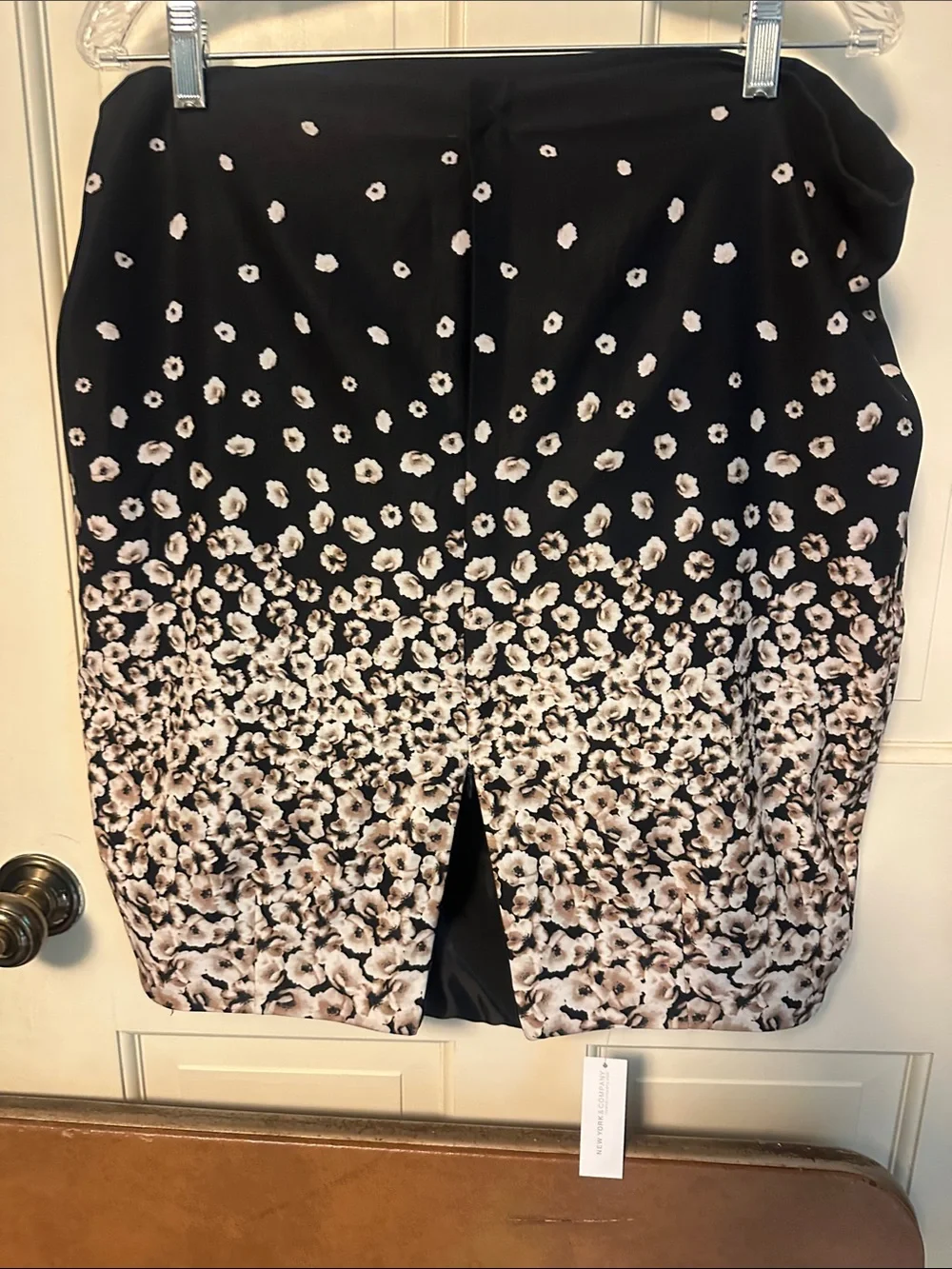 New York & Company Black Pencil Skirt Size 12 with Floral Gradient